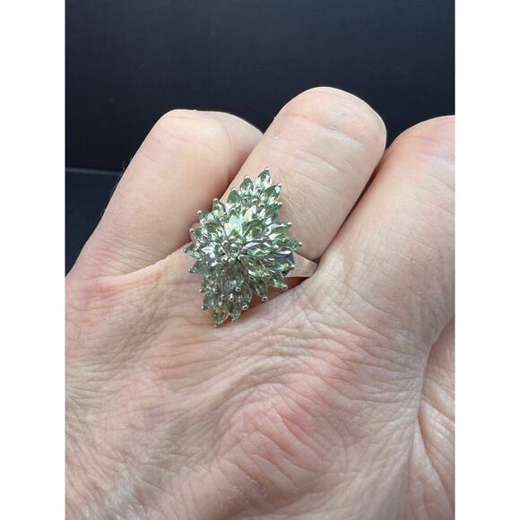 NEW Green apatite floral spray ring in rhodium over sterling silver size 7 - Picture 5 of 16